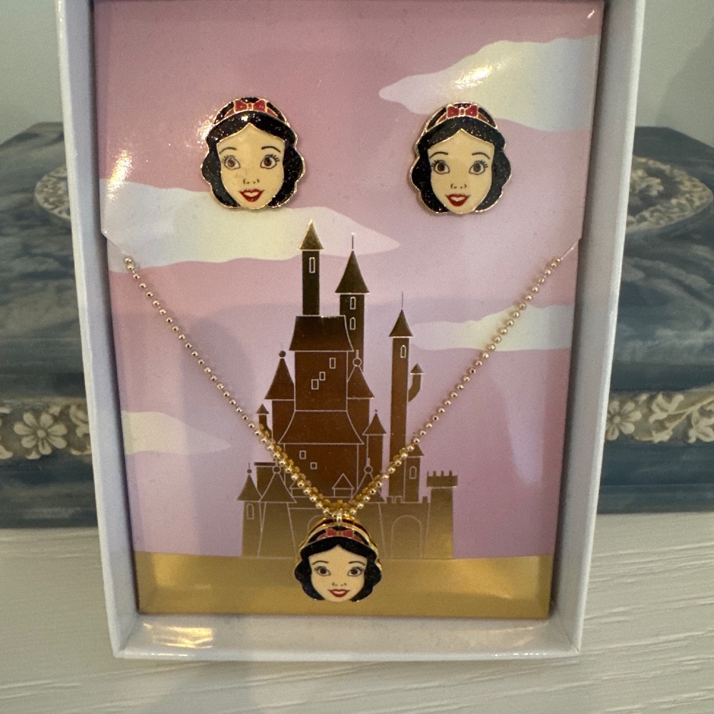 Baublebar Snow White Necklace and Earring Set